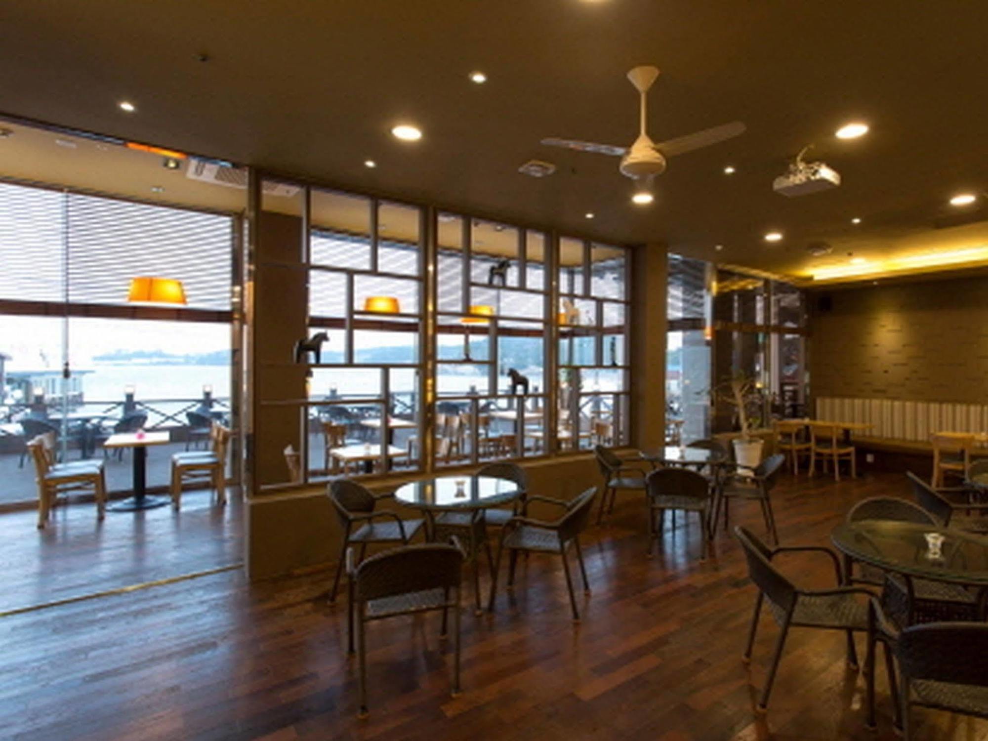 Benikea Starhills Hotel บูอัน ภายนอก รูปภาพ