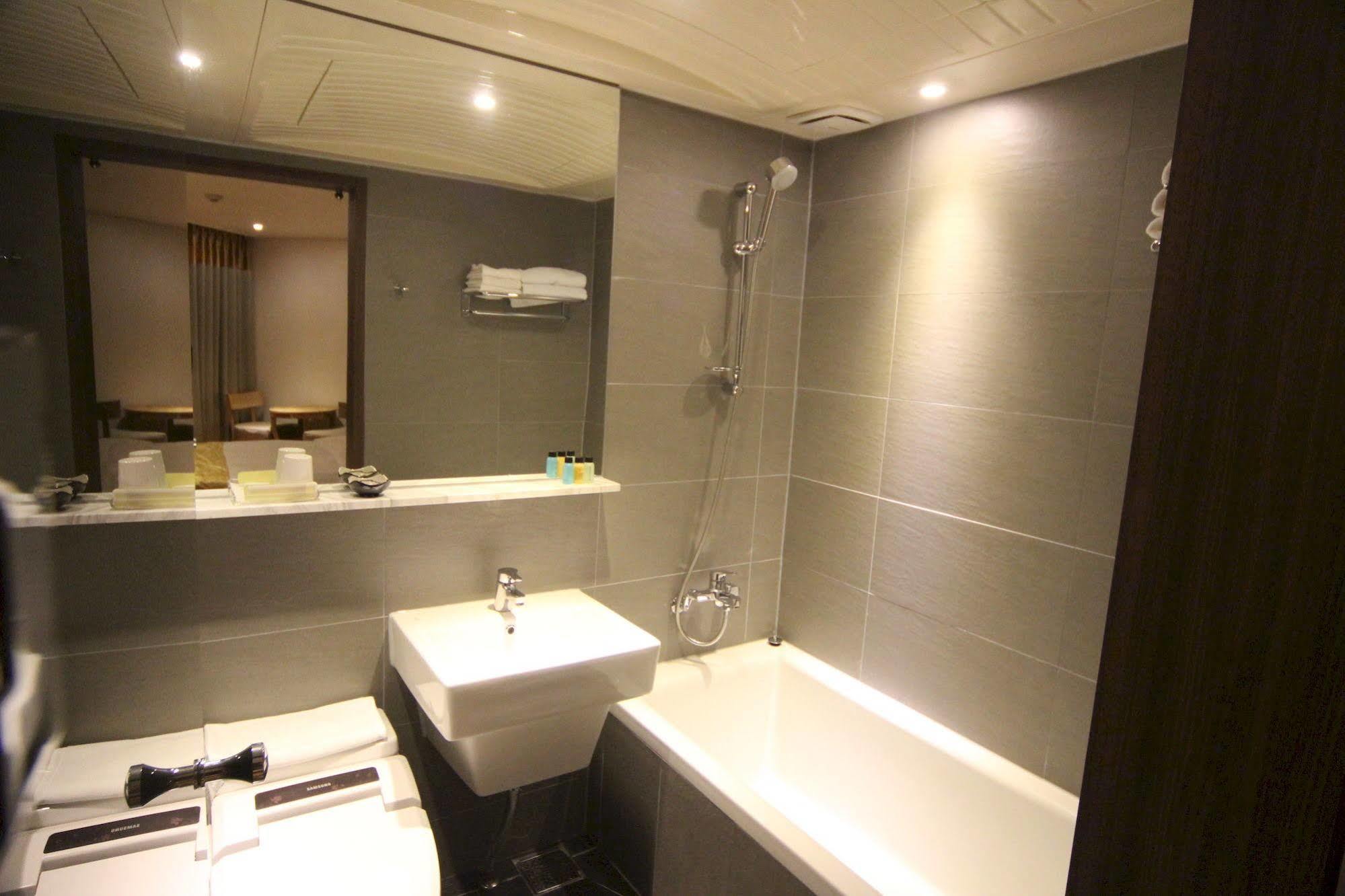 Benikea Starhills Hotel บูอัน ภายนอก รูปภาพ