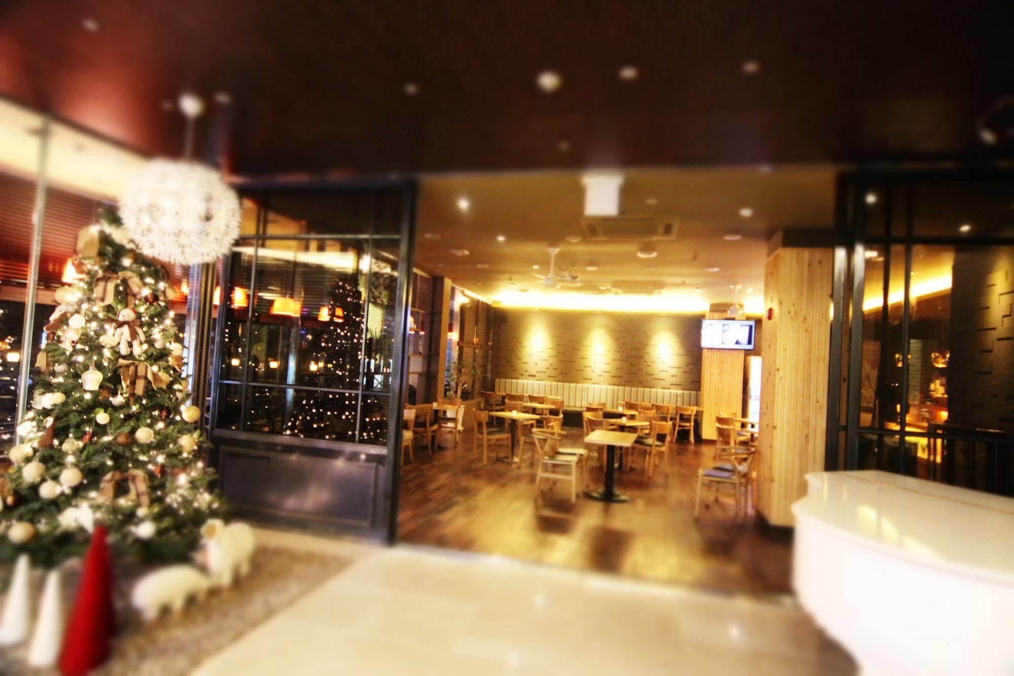 Benikea Starhills Hotel บูอัน ภายนอก รูปภาพ